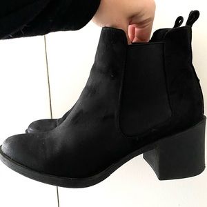 H&M black little bootie